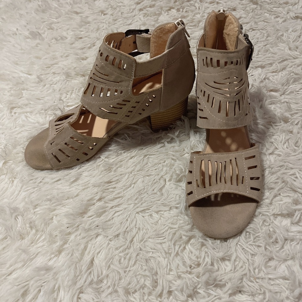 Aeropostale Heeled Dress Sandals